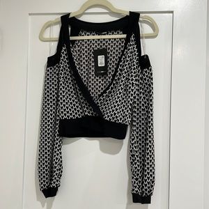 Fashion nova “don’t compare me top” size small